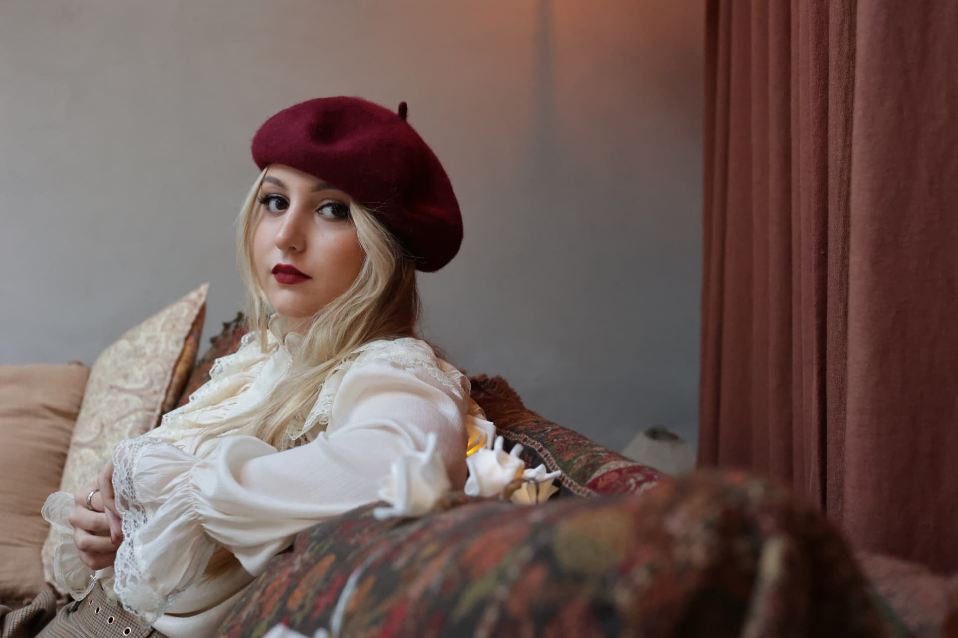 Carolina Quintas — fotografia oficial (1920 × 1280 px), Cortesia qMusic Portugal- INqUBADORA